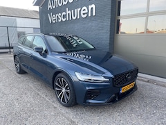 Volvo V60 - 2.0 T6 Plug-in hybrid AWD Plus Dark long range stoelverwarming voor + achter