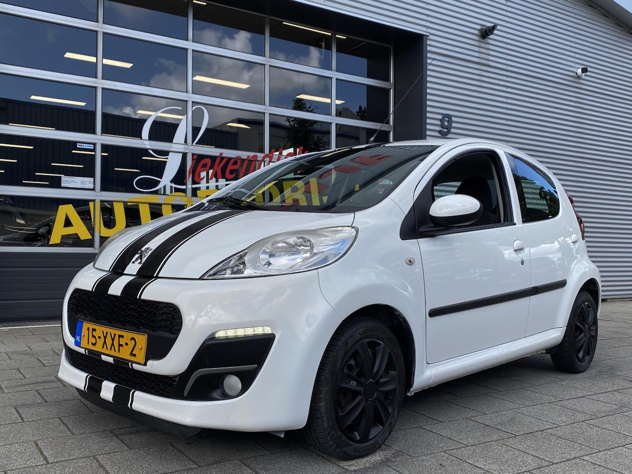 Peugeot 107 - 1.0 Active Premium Pack - 5Drs I Airco I LED I Comfort pakket I Dealer onderhouden - AutoWereld.nl