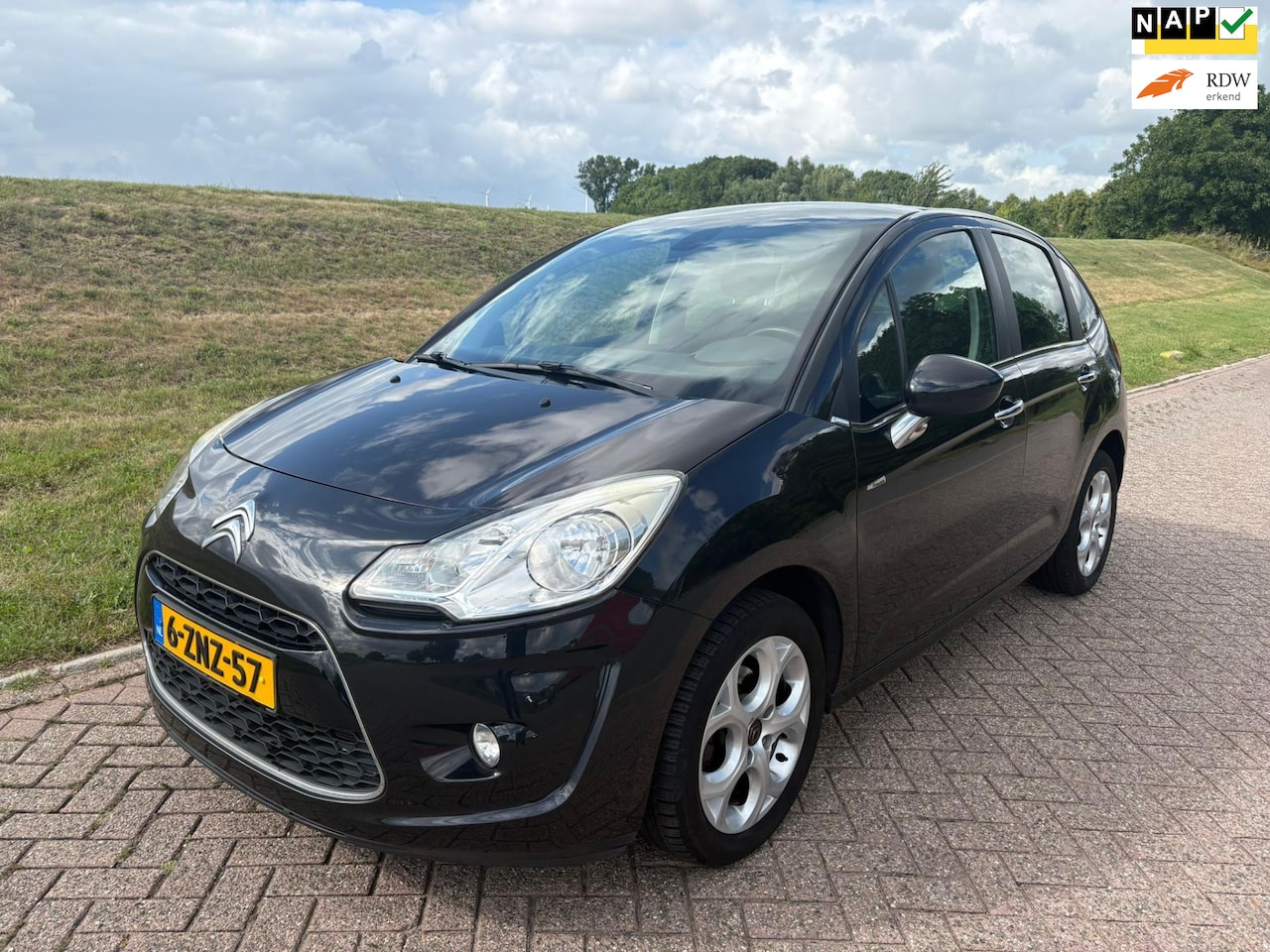 Citroën C3 - 1.4 VTi Exclusive Cruise Climate Panorama 101.463 Km PDC ESP LM Velgen HIFI System - AutoWereld.nl