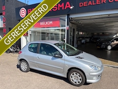 Peugeot 206 - 1.4 Génération 2 EIGENAAR * NIEUWE APK