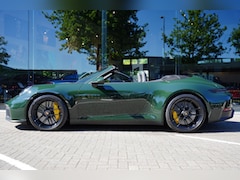 Porsche 911 Cabrio - 992.2 Carrera GTS GERESERVEERD