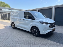 Ford E-Transit Cust. - 320 L1H1 Limited 64 kWh