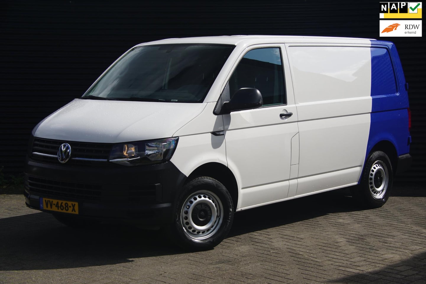 Volkswagen Transporter - 2.0 TDI L1H2 Comfortline | Navigatie | Cruise | Airco | - AutoWereld.nl