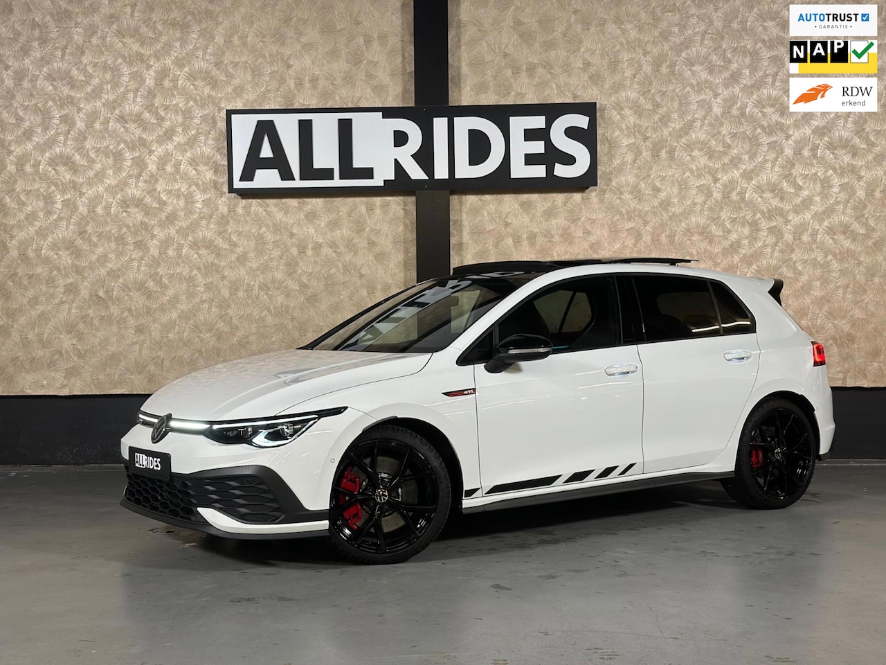 Volkswagen Golf - 8 2.0 TSI Clubsport | pano | ACC | sfeerverlichting | IQ Light | - AutoWereld.nl