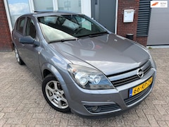 Opel Astra - 1.8 Enjoy / Schuifdak / Navi / Cruise / Carplay / AUT