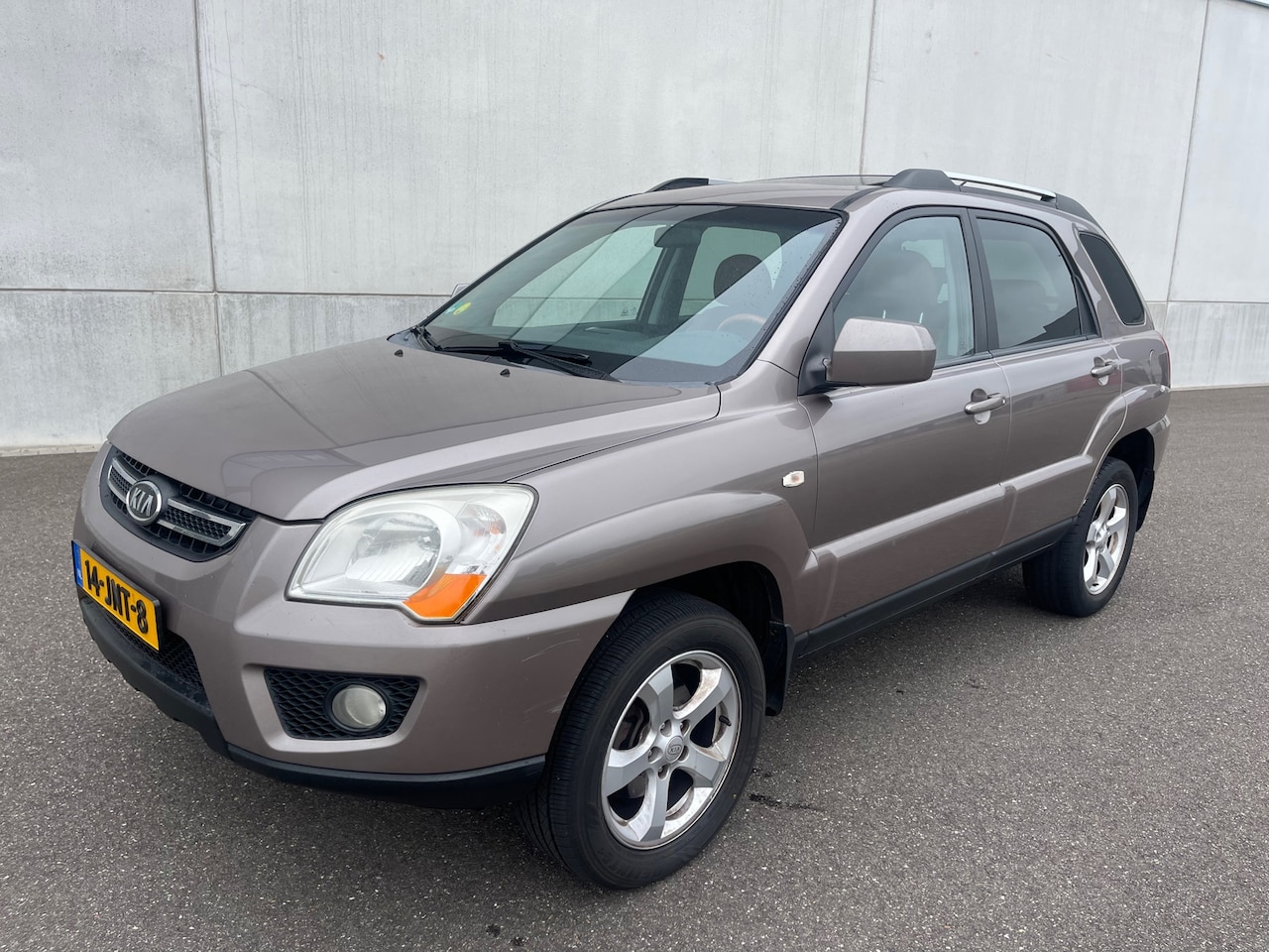 Kia Sportage - 2.0 CVVT Fifteen Airco Schuifdak - AutoWereld.nl