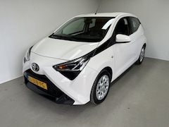 Toyota Aygo - 1.0 VVT-i x-play NAP Camera DAB Apple Carplay