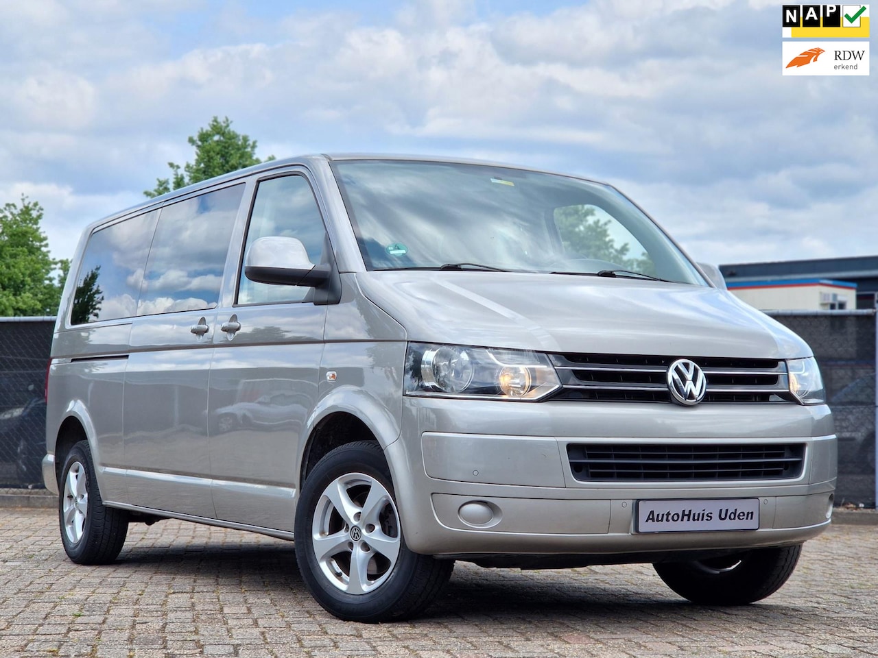 Volkswagen Transporter Caravelle - 2.0 TDI Higline L2H1 DC*Trekhaak - AutoWereld.nl