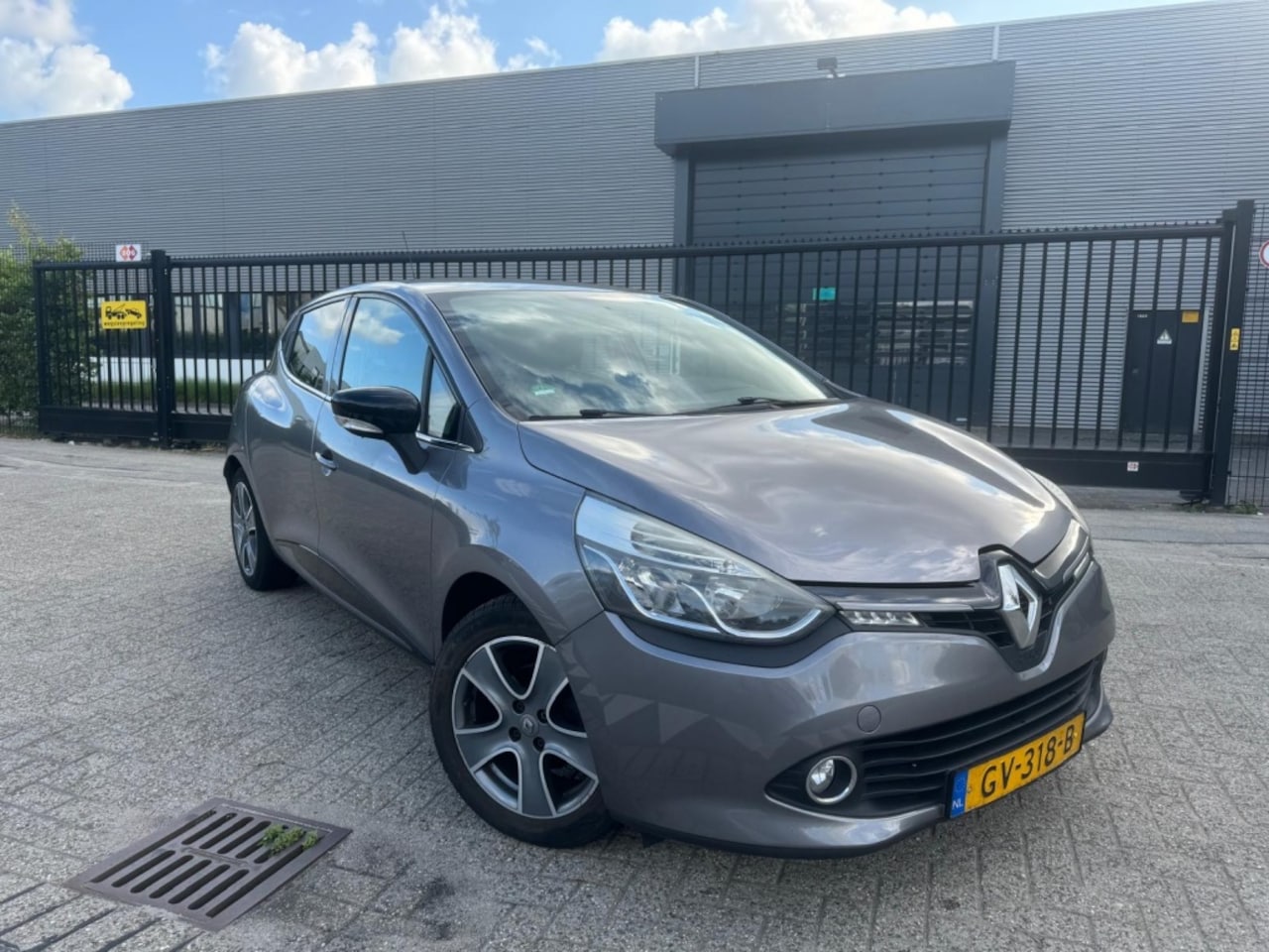 Renault Clio - 1.5 dCi Night&Day Navigatie|Clima 2015 - AutoWereld.nl