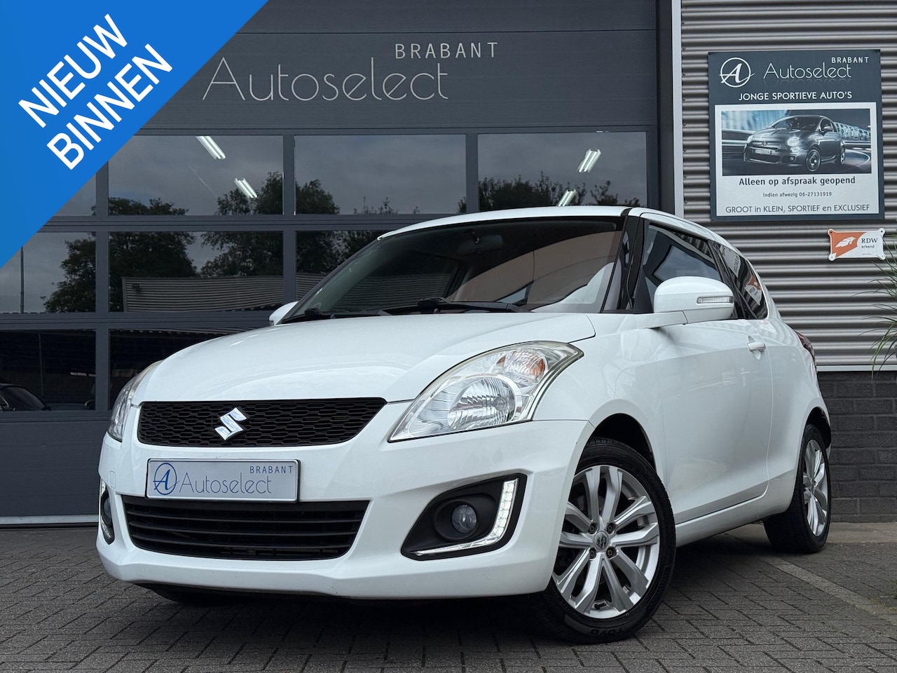 Suzuki Swift - 1.2 Exclusive Clima Cruise PDC - AutoWereld.nl