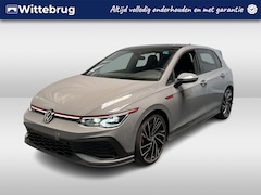Volkswagen Golf - 2.0 TSI GTI Clubsport / AUTOMAAT/ 300 PK/ PANO/ HARMAN KARDON/ 19" LMV/ APP CONNECT/ ALCAN