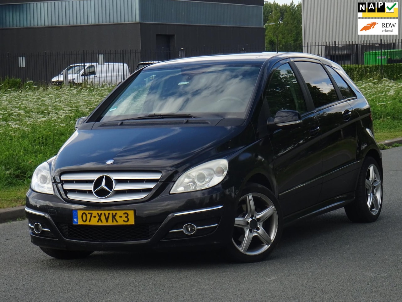 Mercedes-Benz B-klasse - 180 CDI NAP/PANORAMADAK/LEER/NAVI/PDC - AutoWereld.nl