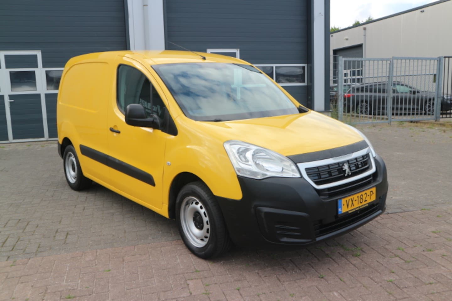 Peugeot Partner - 120 1.6 HDi 75 L1 XR Profit+ - AutoWereld.nl