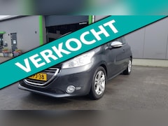 Peugeot 208 - 1.6 VTi Allure in zeer nette staat Zeer lage KM stand Half leder Climate Cruise Navi Carpl