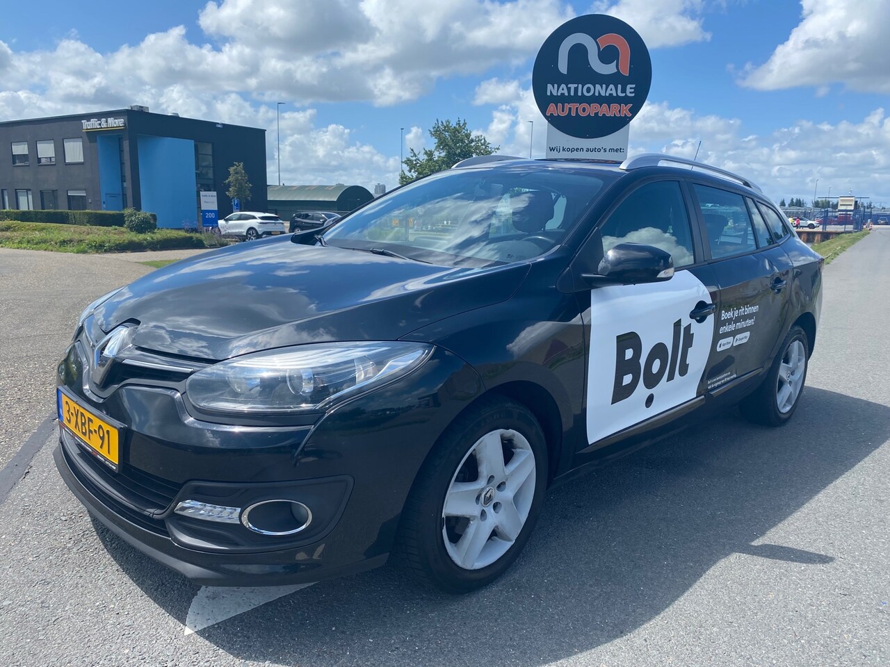 Renault Mégane Estate - 2014 * 1.5 dCi Expression * PDC * LED * SMART ENTRY * CRUISE CONTROL - AutoWereld.nl