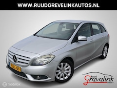 Mercedes-Benz B-klasse - 180 123 PK H6 Navigatie Stoelverwarming Trekhaak Camera