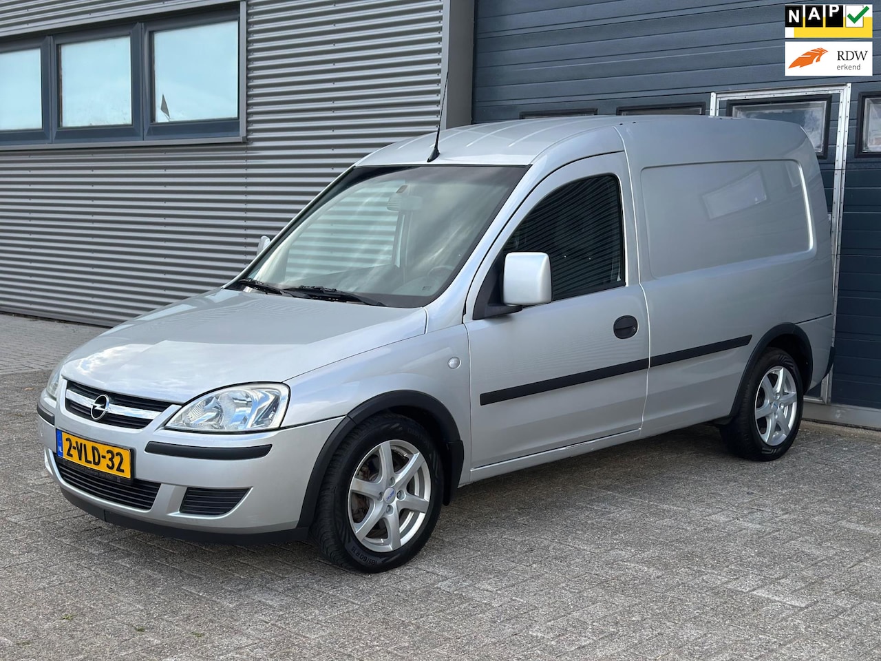 Opel Combo - 1.3 CDTi Base AIRCO - SCHUIFDEUR - NAVI - NWE APK!! - AutoWereld.nl