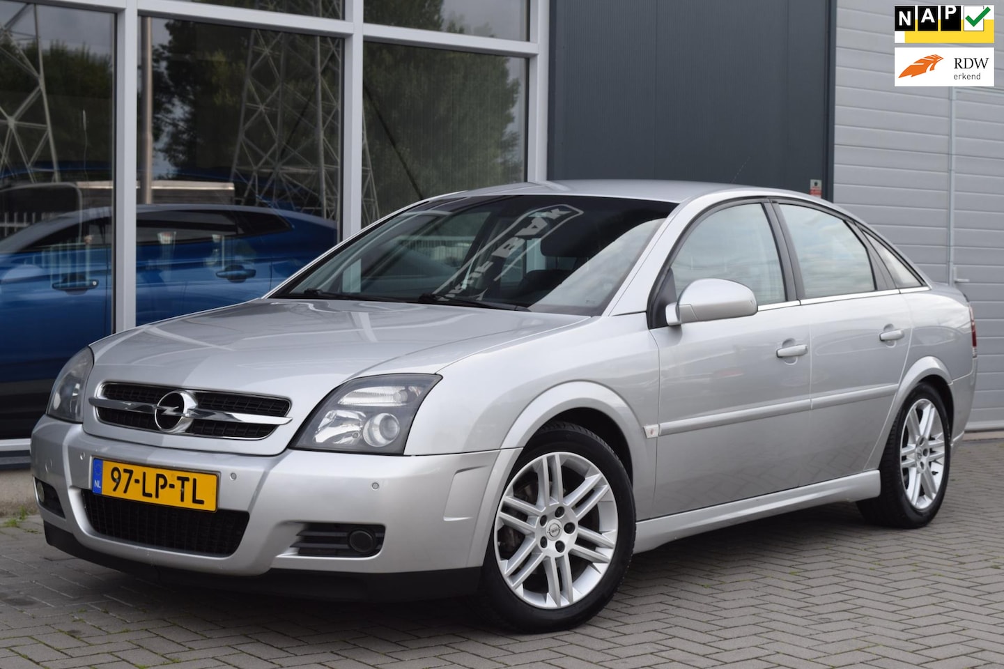 Opel Vectra GTS - 2.2-16V Elegance | Clima | Cruise | NAP + APK 7-2026 ! - AutoWereld.nl