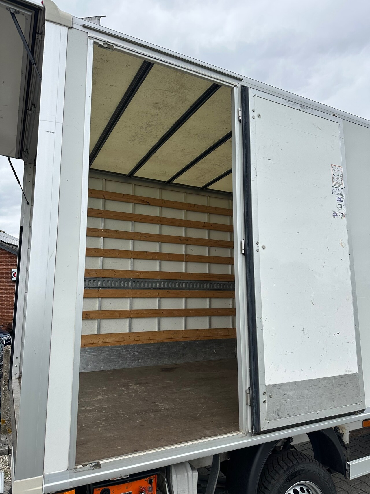 Volkswagen Crafter - Bakwagen 35 2.0 TDI Laadklep, Zijdeur, Carplay, Cruisecontrol