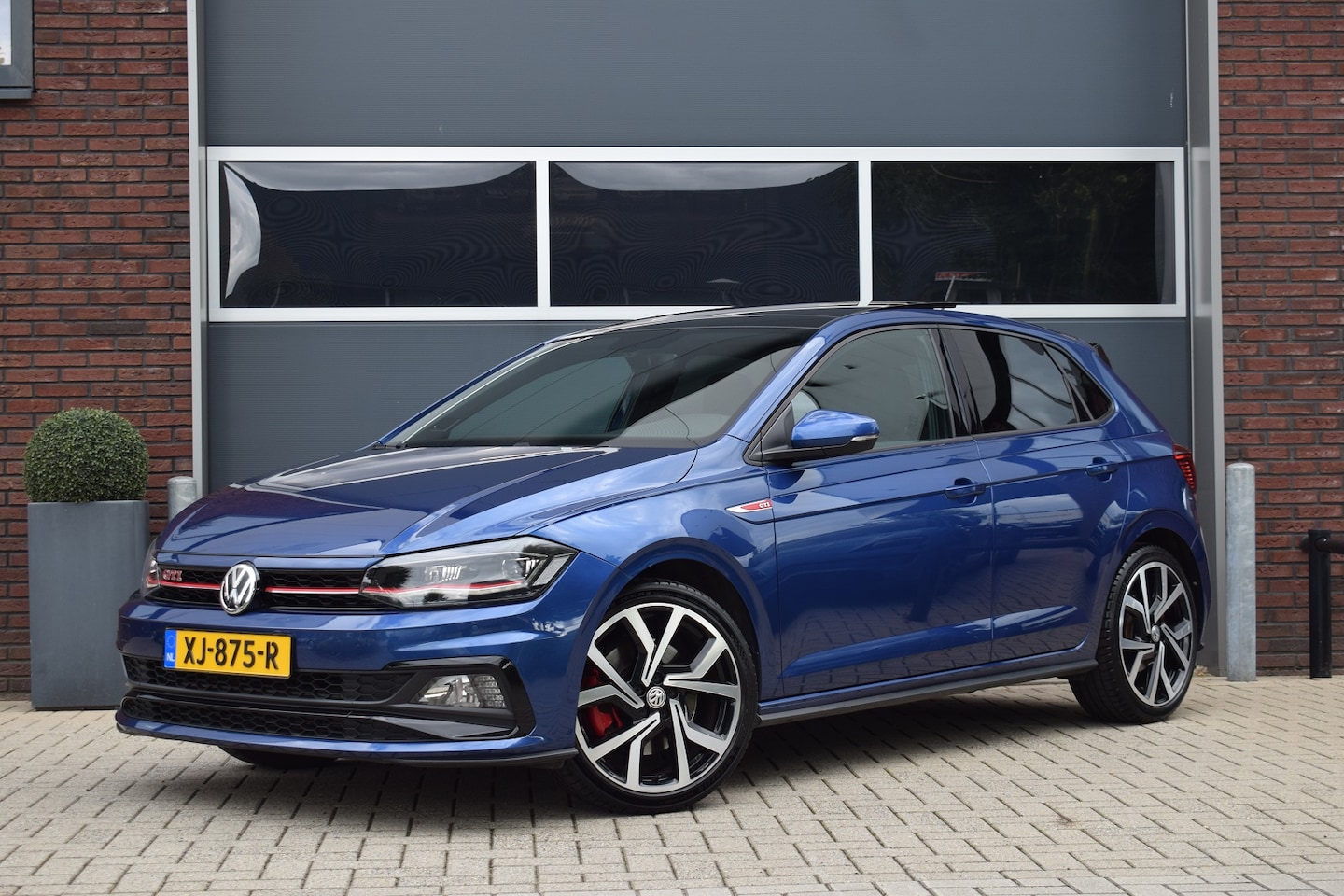 Volkswagen Polo - GTI 2.0 TSI 200pk DSG | Pano | Camera | Beats - AutoWereld.nl
