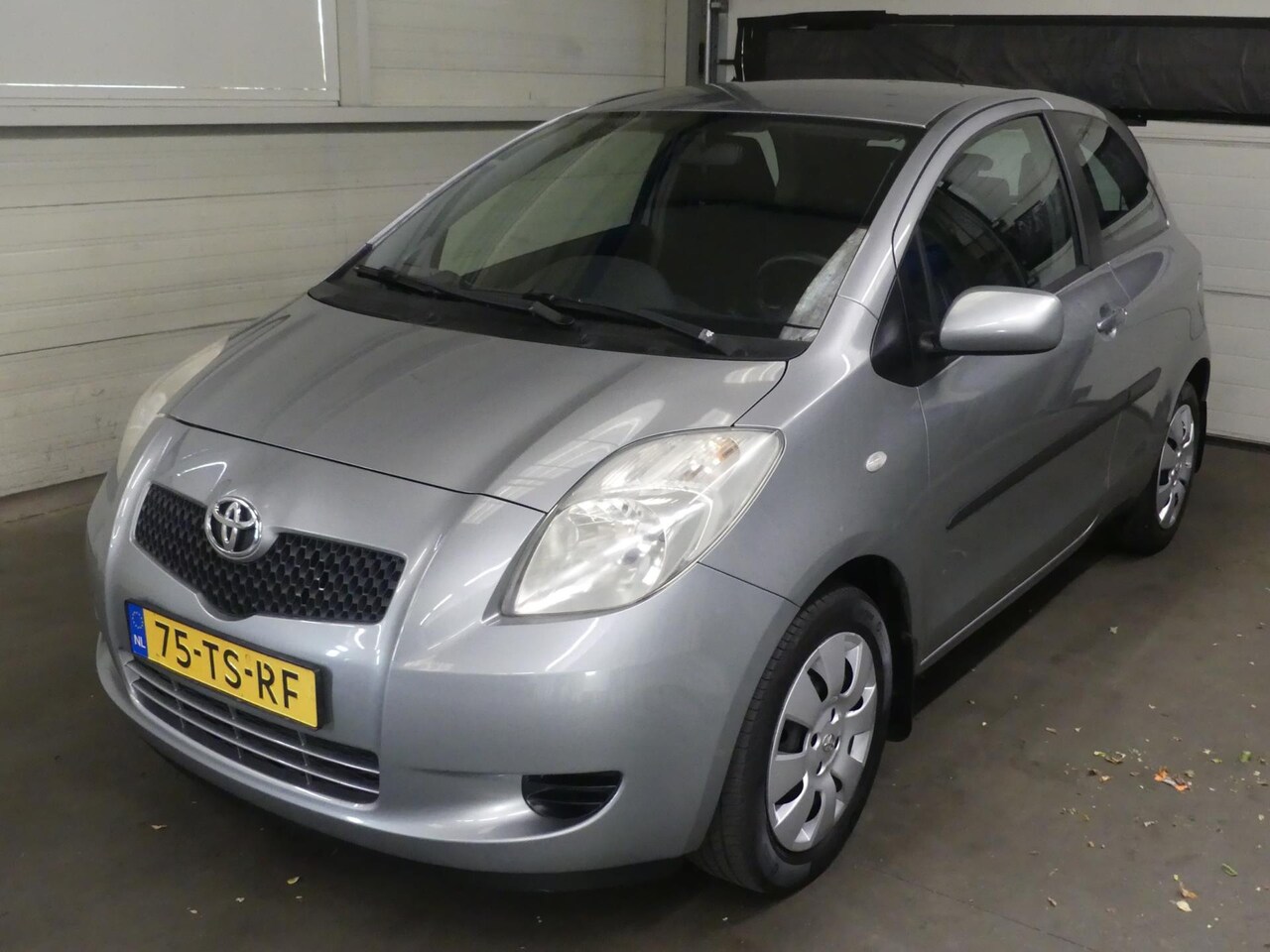 Toyota Yaris - 1.3 VVTi Sol - Airco - Mooie auto! - AutoWereld.nl