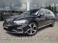 Volkswagen Passat Variant - 1.4 TSI PHEV GTE Business | ACC | Camera | 18 Inch |