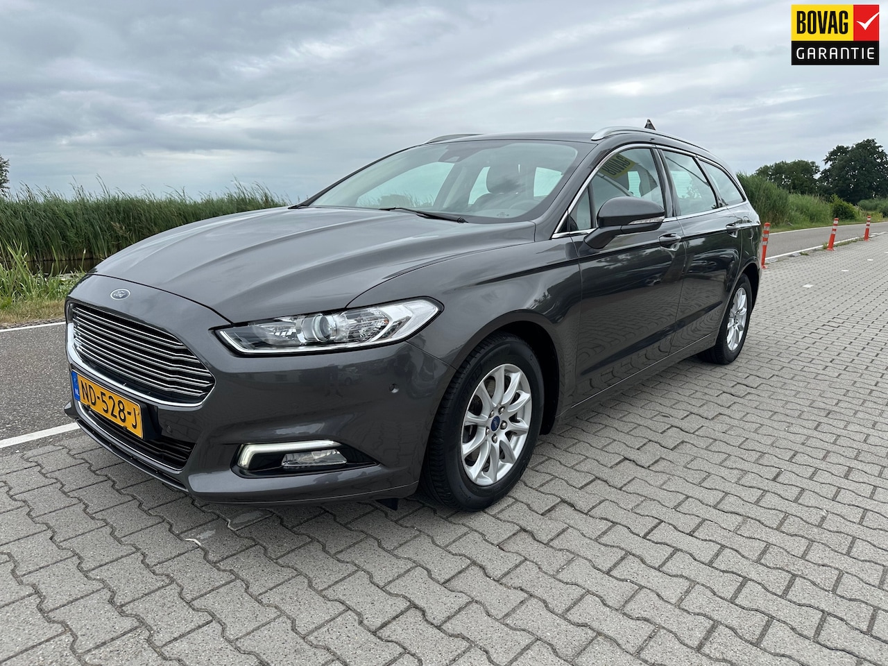 Ford Mondeo Wagon - 1.5 Titanium Navi, Carplay, PDC, Cruisecontrol - AutoWereld.nl
