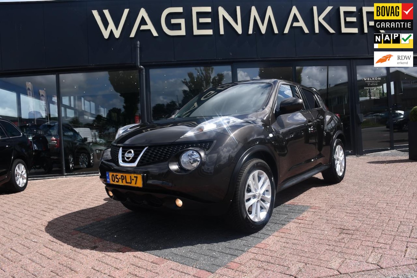 Nissan Juke - 1.6 DIG-T Tekna NAV|Leder|CAMERA|Trekhaak - AutoWereld.nl