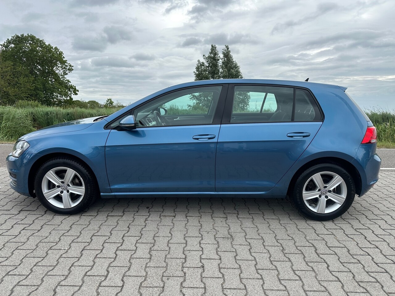 Volkswagen Golf - 1.2 TSI Navi, PDC, Bluetooth, Trekhaak