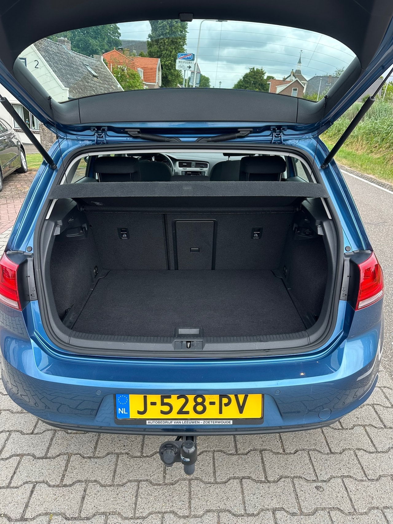 Volkswagen Golf - 1.2 TSI Navi, PDC, Bluetooth, Trekhaak