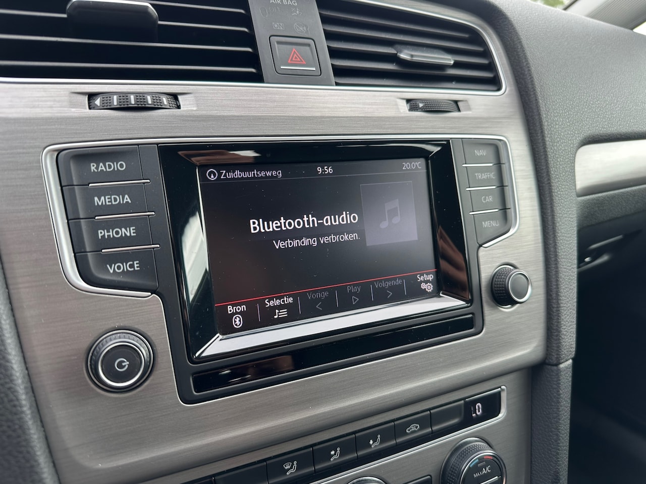 Volkswagen Golf - 1.2 TSI Navi, PDC, Bluetooth, Trekhaak