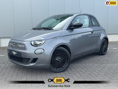 Fiat 500 - 3+1 Icon 42 kWh * Black edition * AppleCarplay * Cruise * Rijstrooksensor