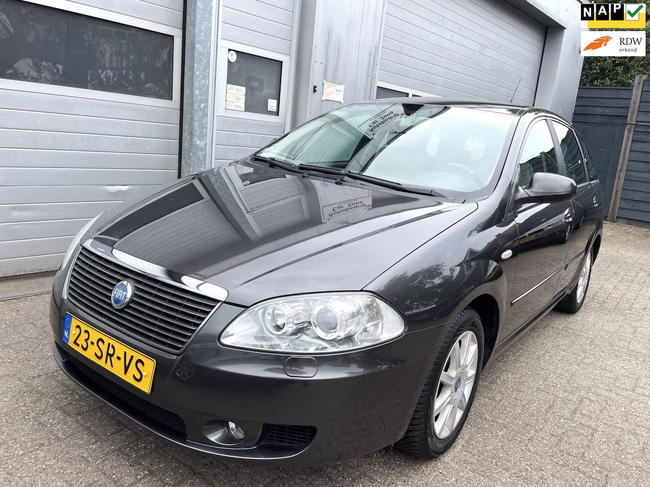Fiat Croma - 2.2-16V-Leder-Clima-Cruise-LmVelgen-Xenon-New APK - AutoWereld.nl