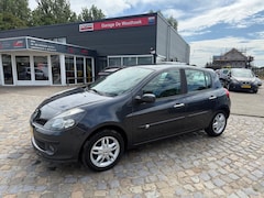 Renault Clio - 1.4-16V Exception