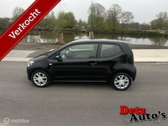 Volkswagen Up! - 1.0 high up BlueMotion airco, stoelverwarming