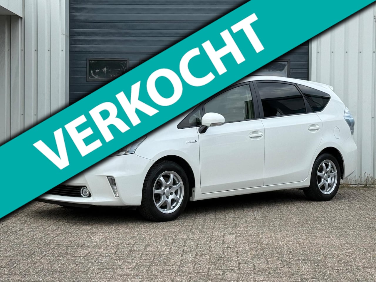Toyota Prius Wagon - 1.8 Aspiration 96g AUTOMAAT / 7 PERSOONS - AutoWereld.nl