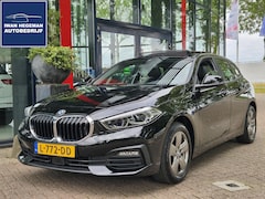BMW 1-serie - 118i High Executive | Panodak | Adapt. Cruise Control | LED | LM Velgen | Leer | Sportstoe