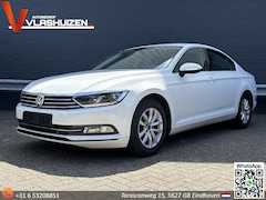 Volkswagen Passat - 1.6 TDI Comfortline DSG Automaat | € 9.500, - NETTO | Leder | Climate | Cruise | Navi | PD