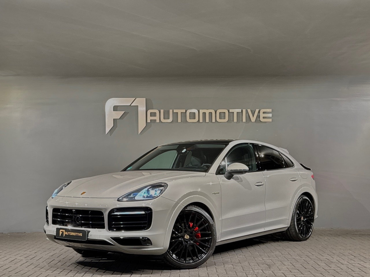 Porsche Cayenne Coupé - 3.0 E-Hybrid Pano|Sportdesign|HuD|BOSE - AutoWereld.nl