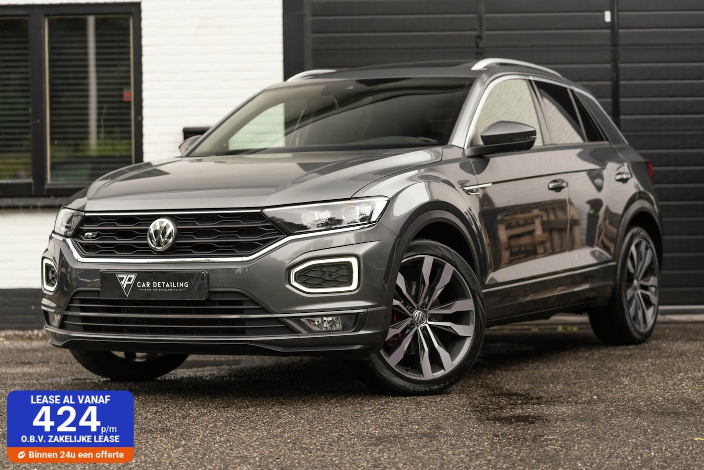 Volkswagen T-Roc - 1.5 TSI Sport Bus R / Pano / Cam / Trekhaak - AutoWereld.nl
