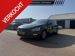 Volvo V60 - 2.0 D3 Summum PDC stoelverwarming