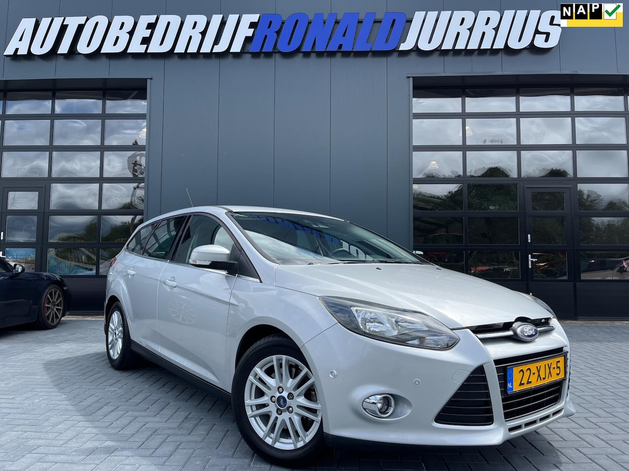 Ford Focus Wagon - 1.6 150pk EcoBoost Titanium NL.Auto/150Pk/Clima/Cruise/Trekhaak/Dealer onderhouden - AutoWereld.nl