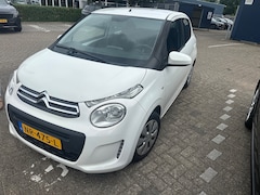 Citroën C1 - 1.0 e-VTi Selection | Achterbank in delen neerklapbaar | Airco | Bestuurdersstoel in hoogt