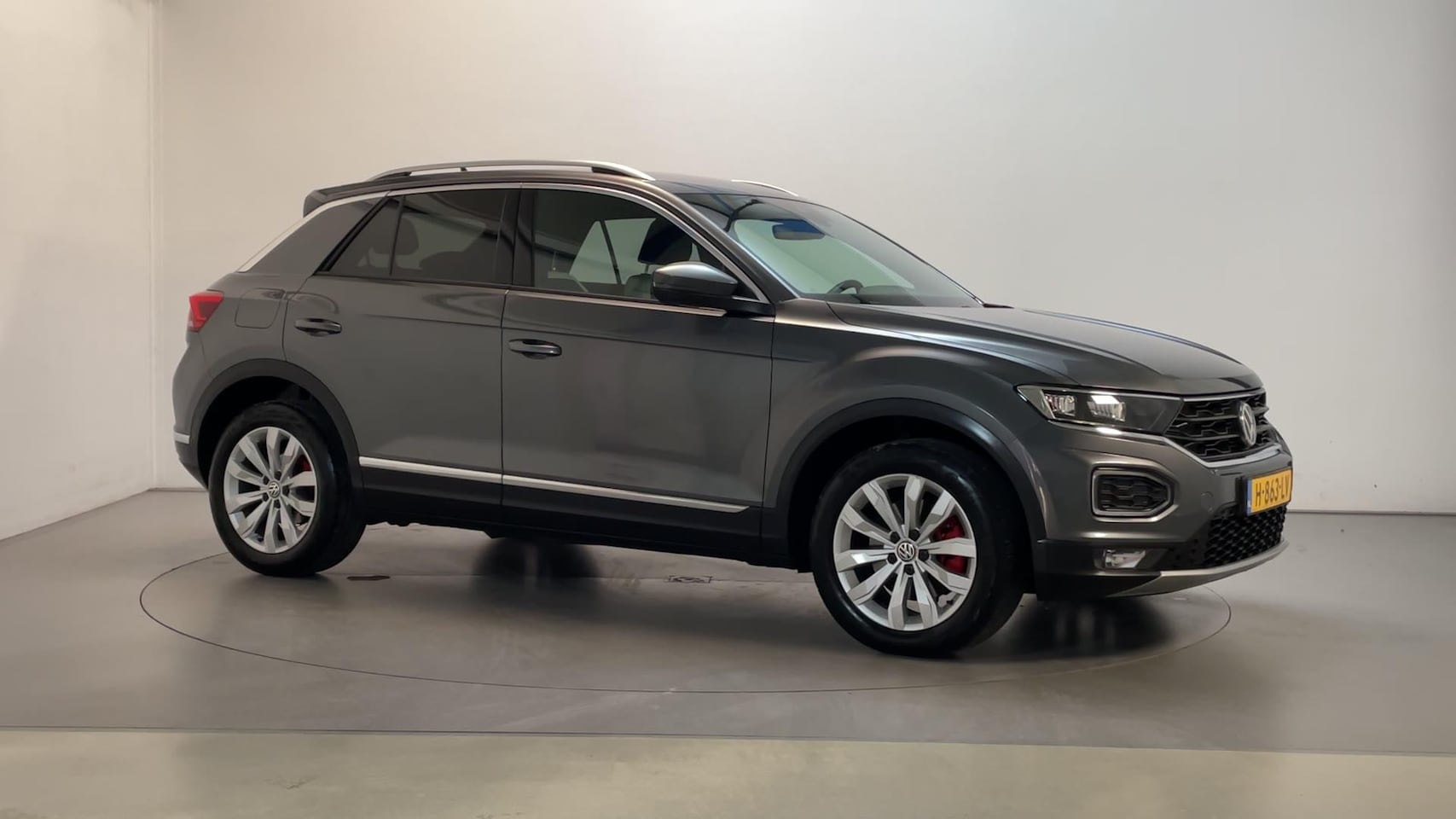 Volkswagen T-Roc - 1.0 TSI 116pk Sport Virtual Cockpit Navigatie Parkeersensoren DAB+ App-Connect - AutoWereld.nl