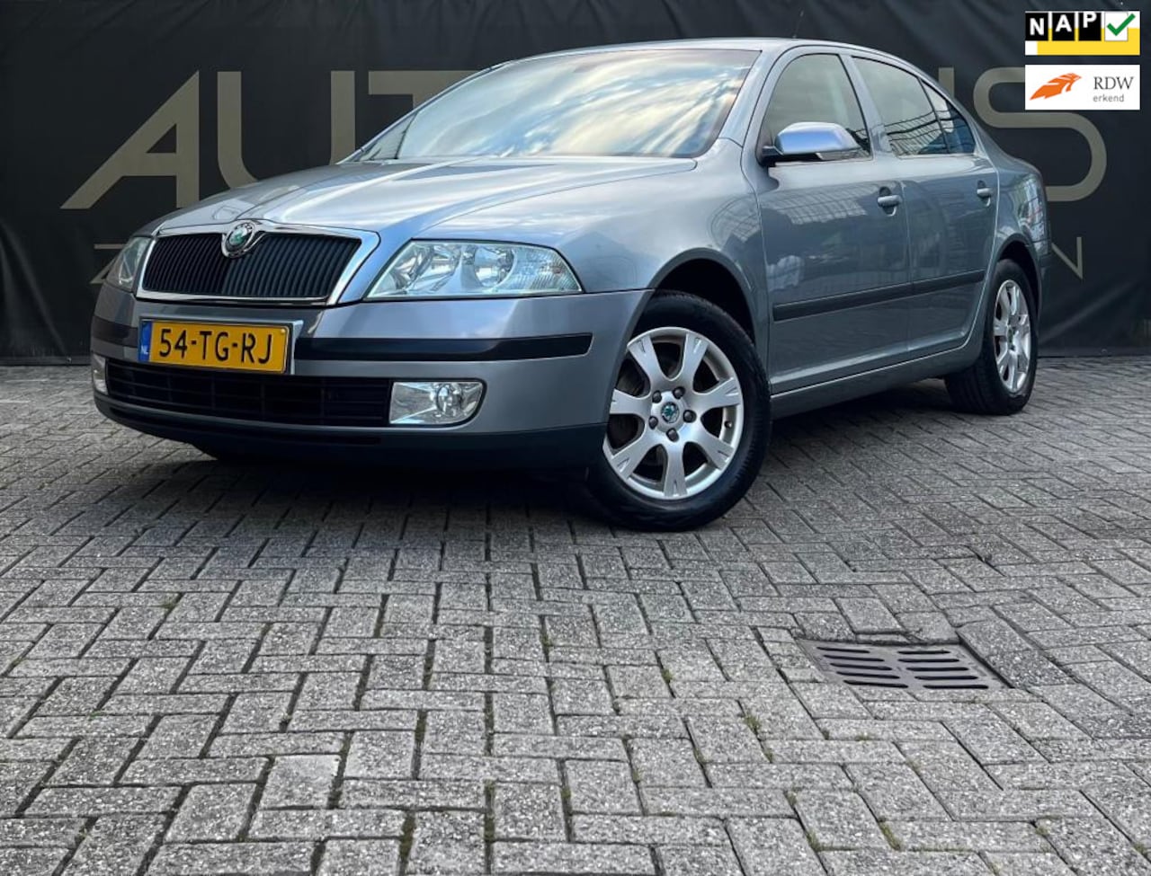 Skoda Octavia - 1.6 Elegance*Trekhaak*Parkeersens.*Stoelvw.*Cruisecontr.* - AutoWereld.nl