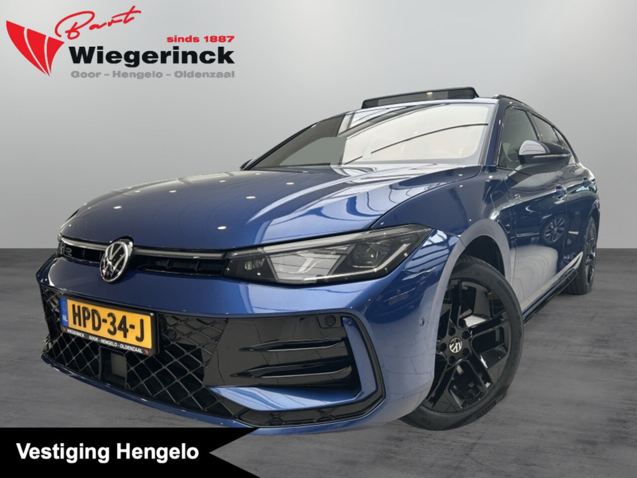Volkswagen Passat Variant - 1.5 eHybrid R-Line Edition 272PK DSG black style, matrix led, tr - AutoWereld.nl