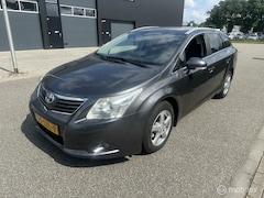 Toyota Avensis - 1.8 VVTi Business