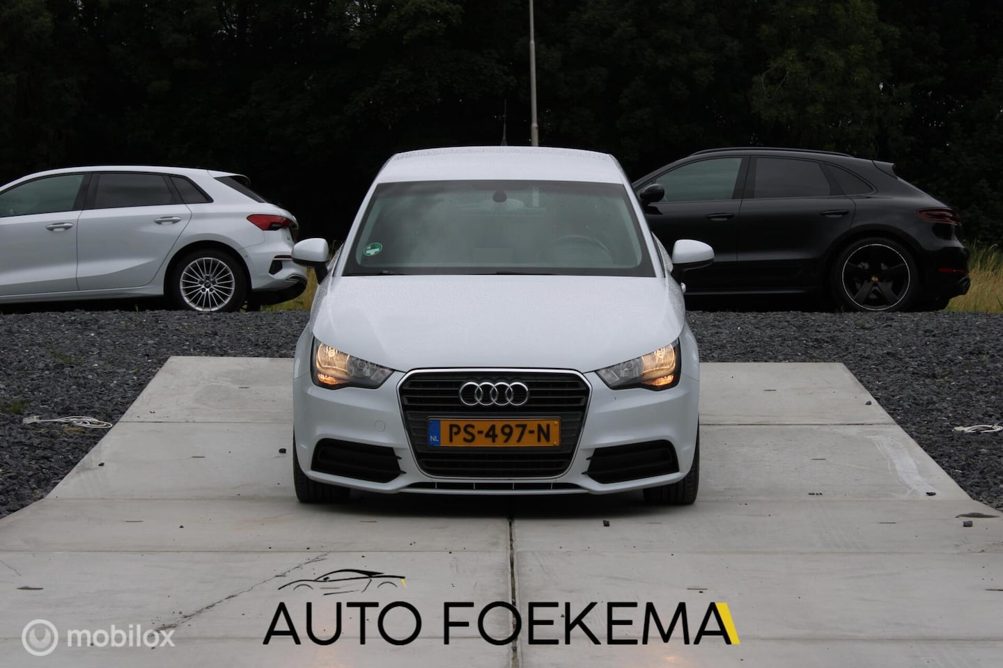 Audi A1 Sportback - 1.6 TDI Attraction 17" AIRCO REGENSENSOR - AutoWereld.nl