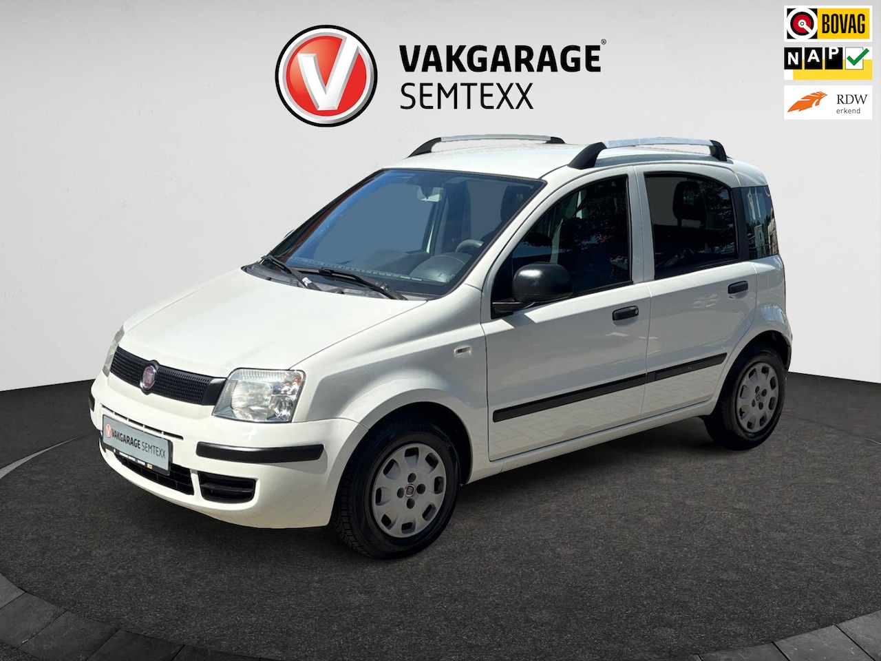 Fiat Panda - 1.2 Active | Airco | Origineel Nederlandse Auto | Eerste Eigenaar| Dakrails | Electrische - AutoWereld.nl