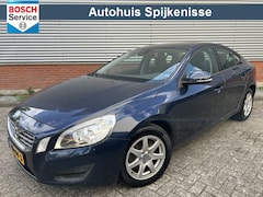 Volvo S60 - 1.6 T4 Kinetic | Automaat | Navigatie |